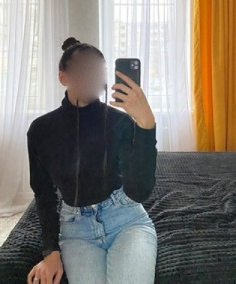 Очаровательная и опытная, я предлагаю незабываемое время, полное страсти и удовольствия. У меня есть все, чтобы порадовать тебя: красивое лицо ☺, идеальные формы 👙, и умение удовлетворить все твои желания. Я готова предоставить лучшие услуги, которые ты можешь себе представить 💋. Мои отзывы говорят сами за себя, убедись сам! 🌟 Живу в Москве, и буду рада встретиться с тобой в моей уютной квартире или приехать к тебе. Жду твоего звонка! 👄+фото📸 6135, 22 года